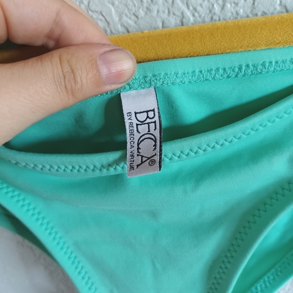 Becca Bikini - Picture 5 of 16